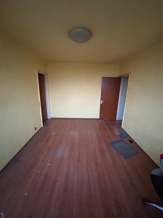 4 Camere | Militari - Apusului | 2 Bai | Necesita Renovare