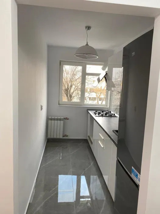 2 camere  | P-ta Victoriei | Ultracentral | Renovat 