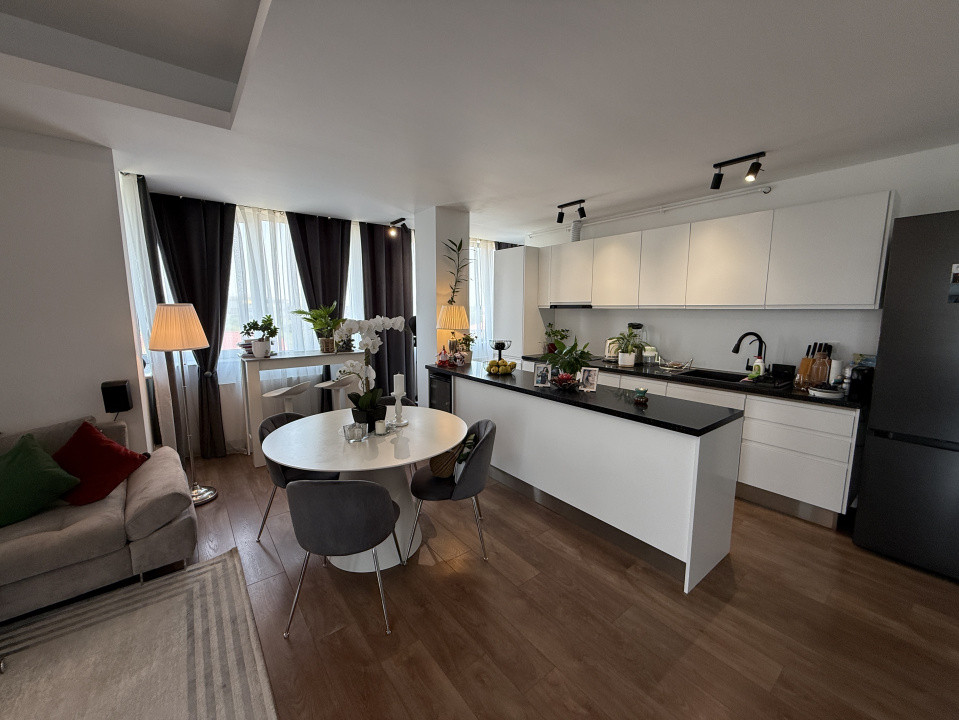 4 Camere | Baneasa - Damaroaia | Parcare | Strada Linistita