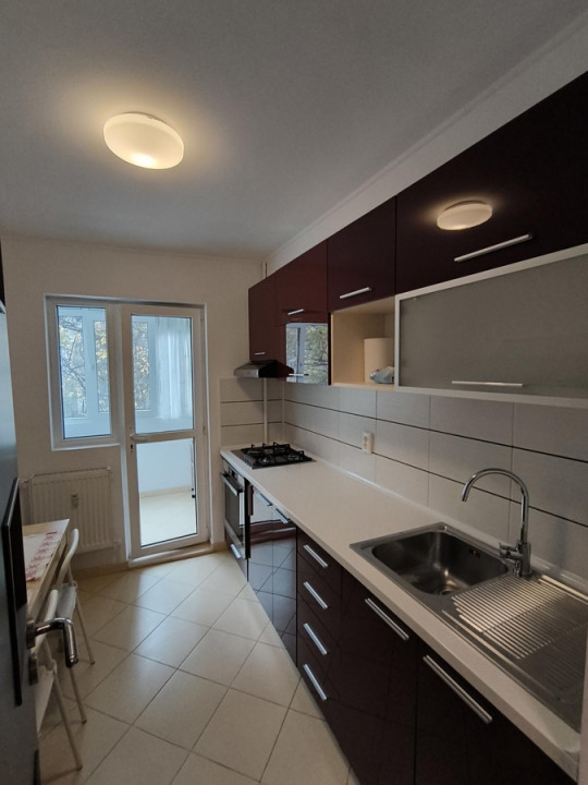 3 Camere | Drumul Taberei | 2 Grupuri Sanitare | AC | Loc de parcare