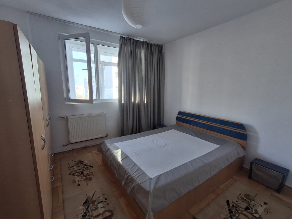 2 Camere | Ion Mihalache | 5 minute de metrou 