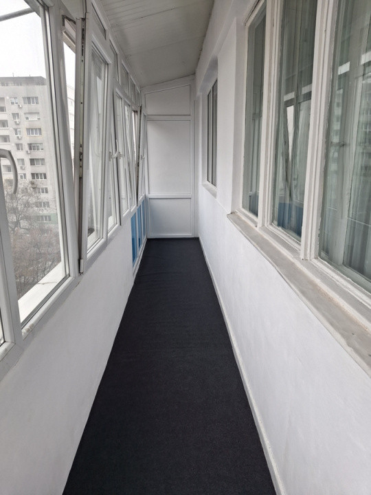 2 Camere | Ion Mihalache | 5 minute de metrou 