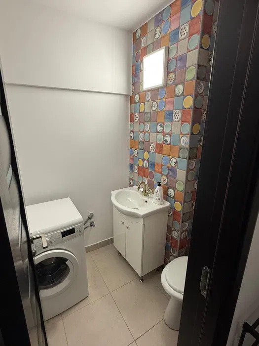 3 Camere | 13 Septembrie - Monitorul Oficial | Bloc 1980