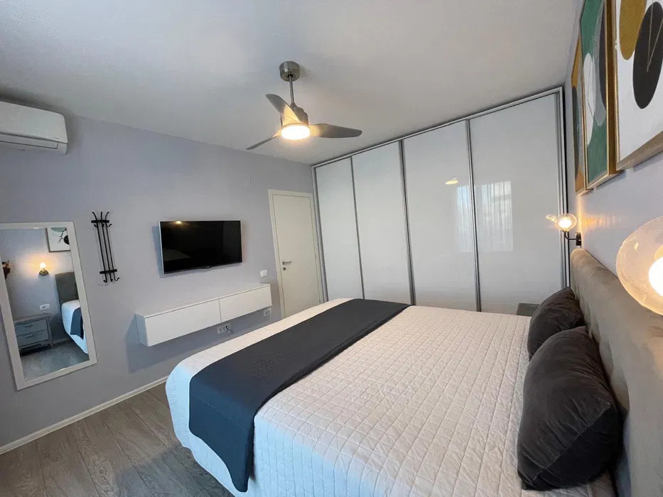 2 Camere | Sisesti | Loc de parcare | Centrala proprie 