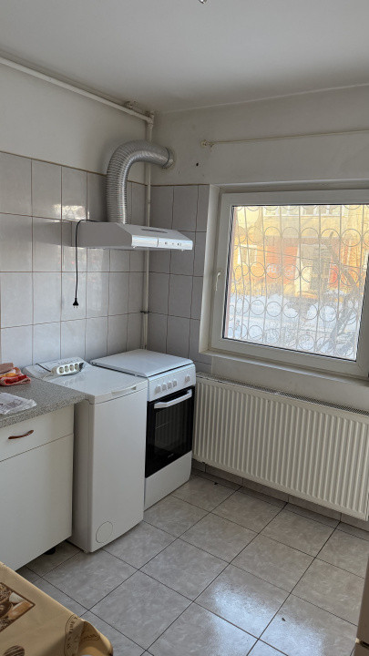 Garsoniera | Dr. Taberei - Dr. Sarii | Metrou