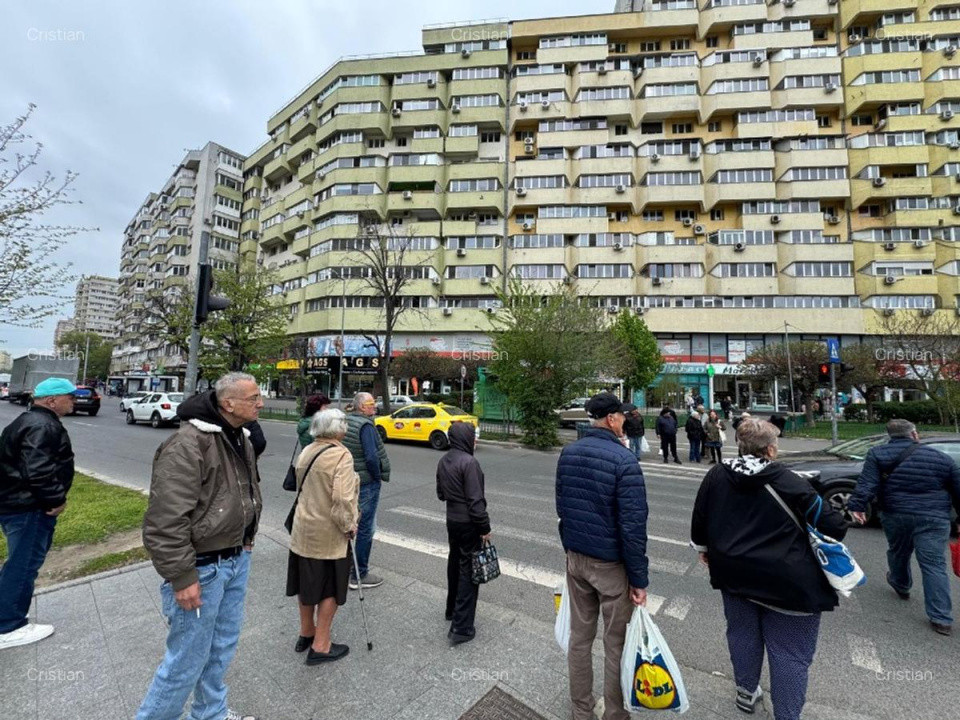 RANDAMENT 8% Vand Spatiu Comercial Pantelimon Zona Delfinului
