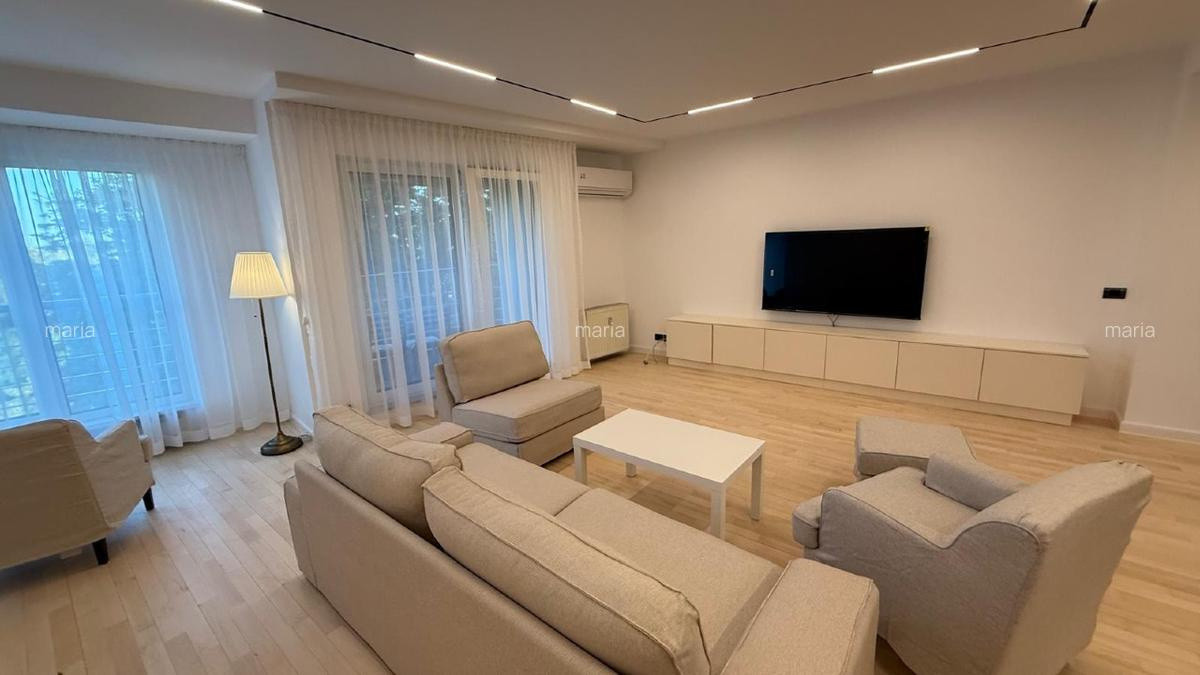 Stradal Bulevardul Aviatorilor 37 / Mobilat / Proaspat renovat / Garaj