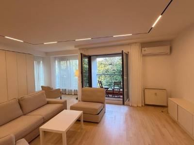 Stradal Bulevardul Aviatorilor 37 / Mobilat / Proaspat renovat / Garaj