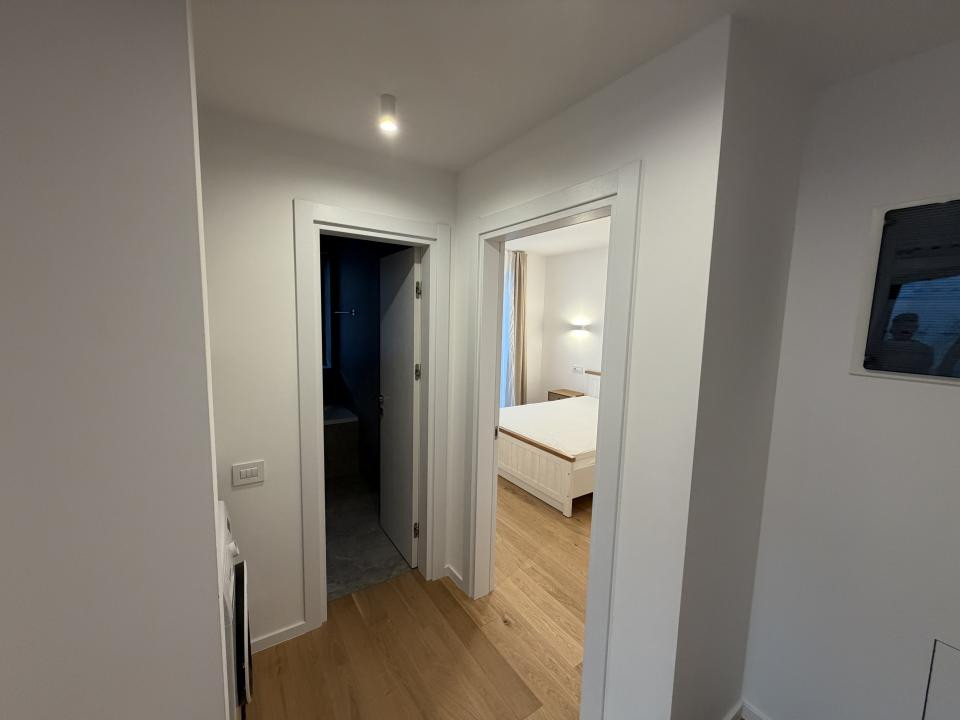 2 Camere | The Corner - Dragos Voda | Prima Inchiriere | Statie masina Electrica
