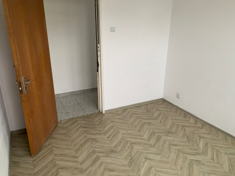 4 Camere | Militari - Apusului | Nemobilat | Pretabil Muncitori