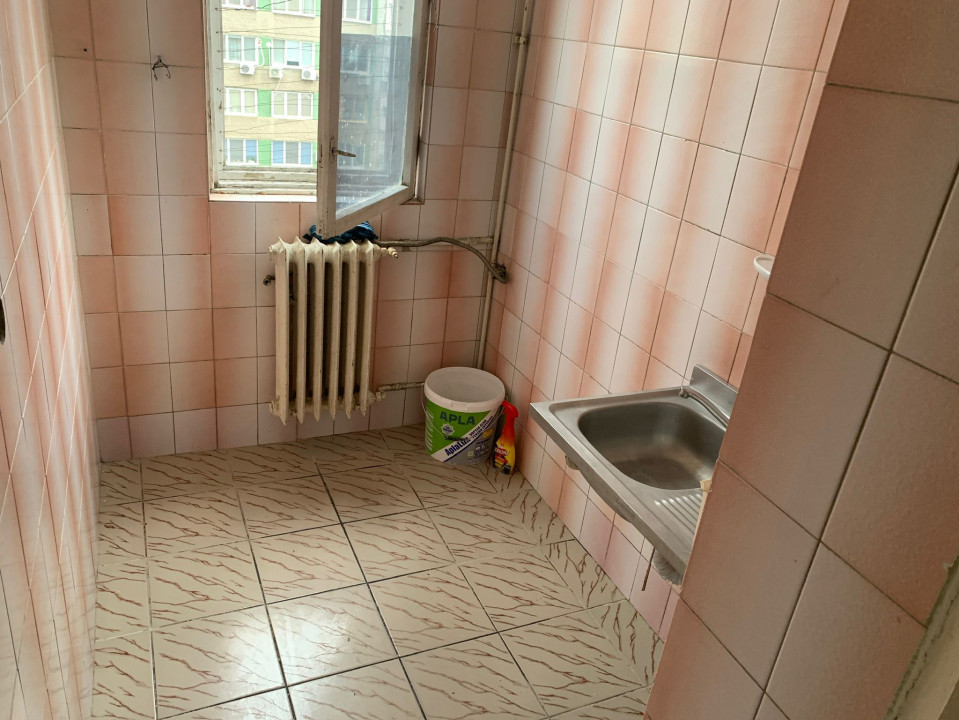 4 Camere | Militari - Apusului | Nemobilat | Pretabil Muncitori