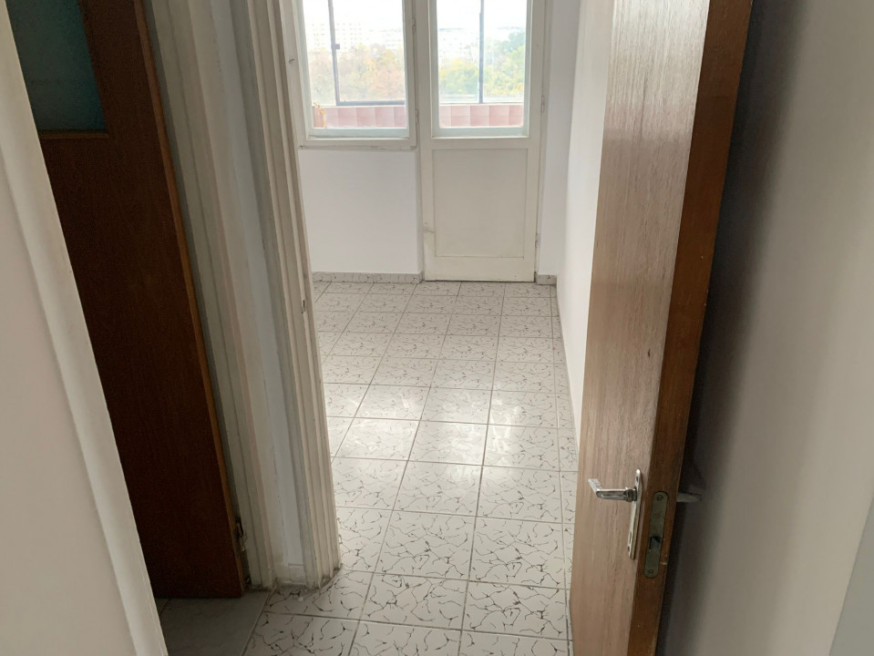 4 Camere | Militari - Apusului | Nemobilat | Pretabil Muncitori