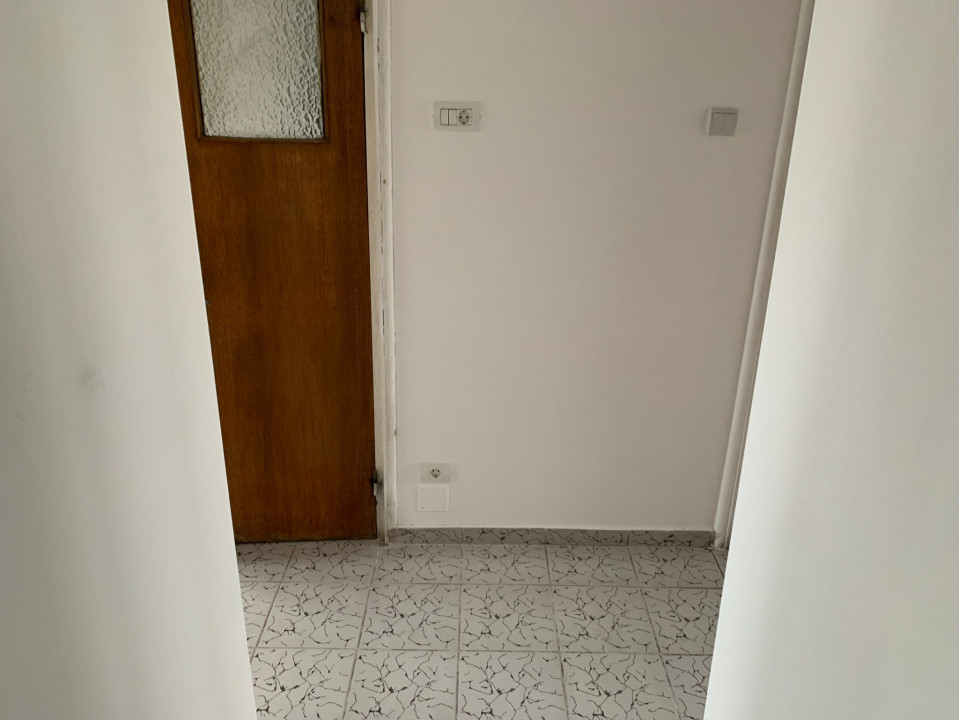 4 Camere | Militari - Apusului | Nemobilat | Pretabil Muncitori