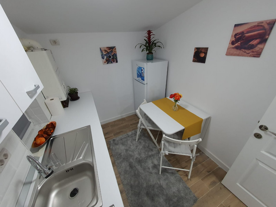 Parcul Carol | 2 Camere | Centrala Termica | Et.2 