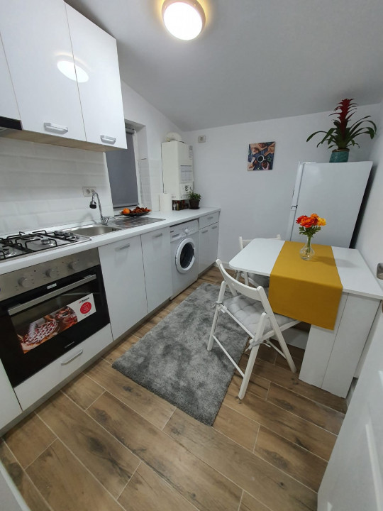 Parcul Carol | 2 Camere | Centrala Termica | Et.2 